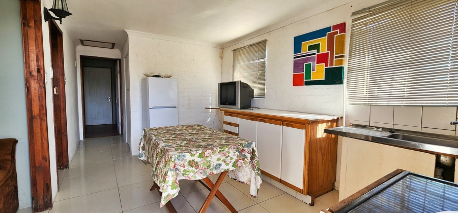 4 Bedroom Property for Sale in Struisbaai Western Cape